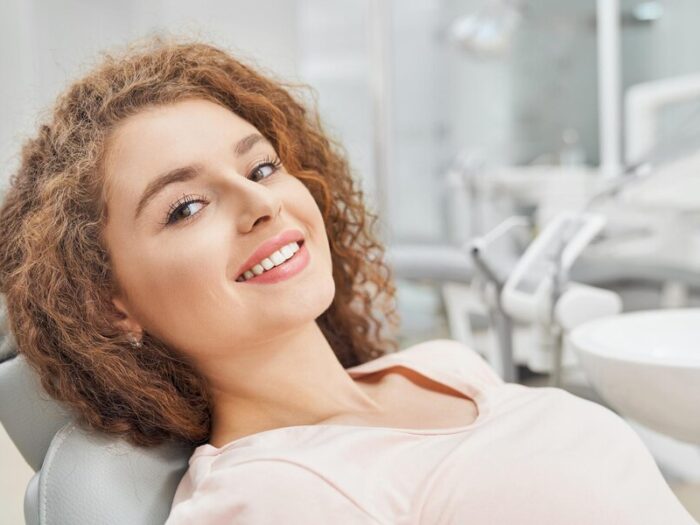 female-patient-waiting-teeth-examination-clinic_651396-1389